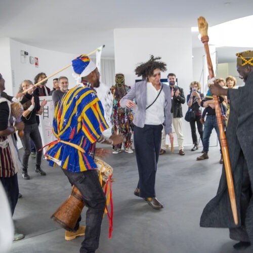 Cross-cultural dialogues on decolonising heritage and identity